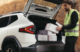 Dacia Duster Cargo, 2025, load area, loading